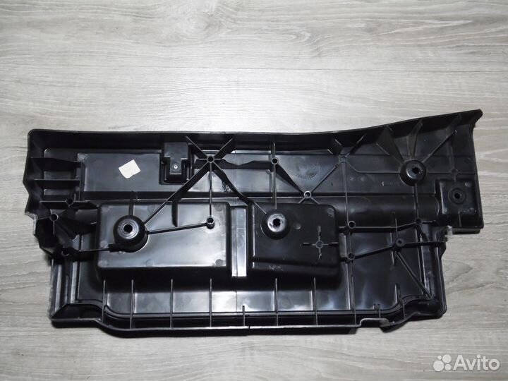 Декоративные элементы багажника Рендж Ровер l322