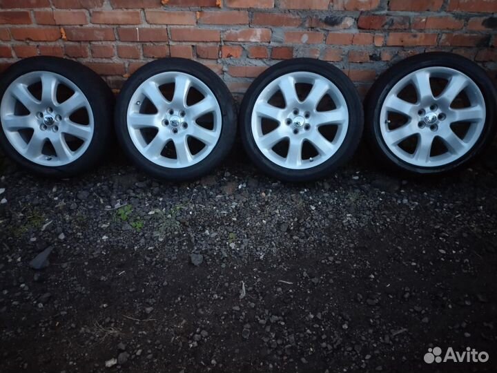 Оригинальные литые диски Toyota r17