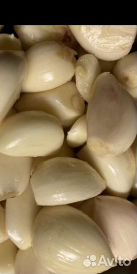 Очищенный, переработан и замороженный чеснок