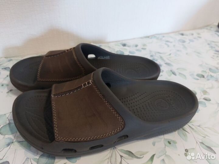 Шлепки crocs yukon р.39