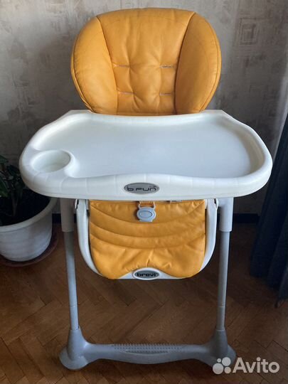 Стульчик для кормления brevi