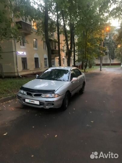 Mitsubishi Carisma 1.8 AT, 1999, 140 000 км