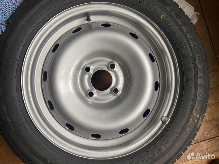 R15 Nexen Classe Premiere 521 195/55, PCD 4x100 DIA 42