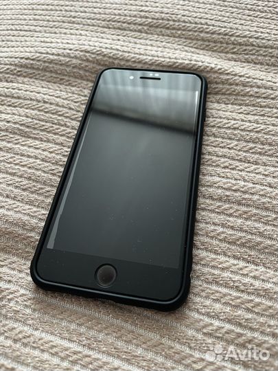 Телефон iPhone 7 plus