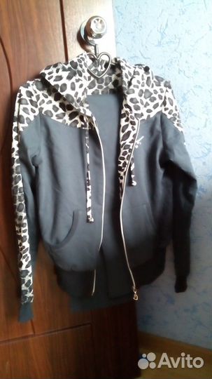 Костюм спортивный