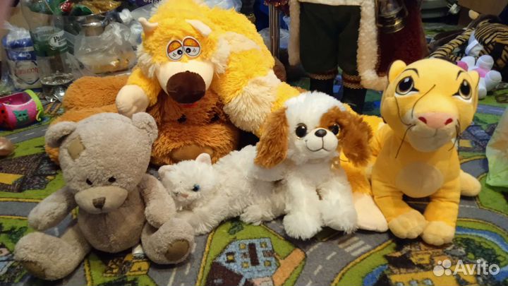 Мягкие игрушки и фигурки