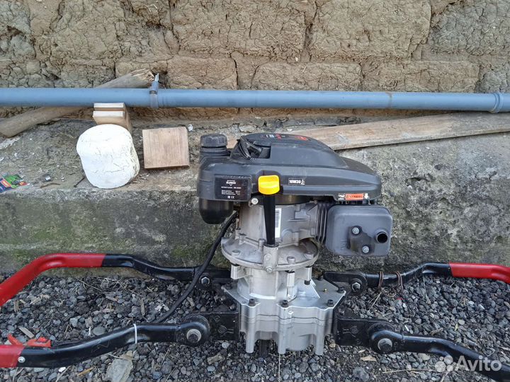 Бурения ям под столбы