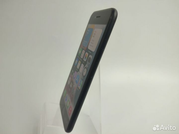 iPhone 7, 32 ГБ
