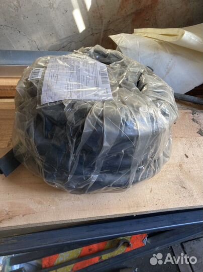 Уплатнитель дверь фургона 21мм