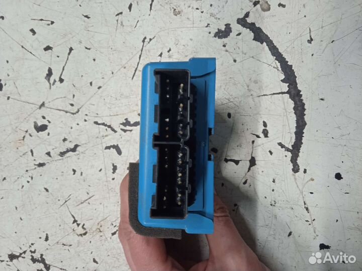 Блок управления центральным замком Ford Taurus 1