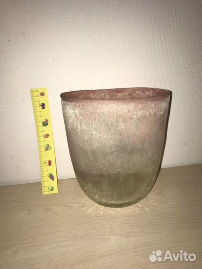 Вазы разных цветов