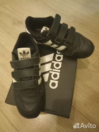 Кроссовки adidas 35 размер