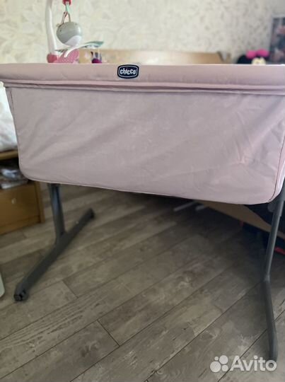 Приставная кроватка chicco next2me