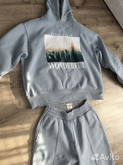 Спортивный костюм женский