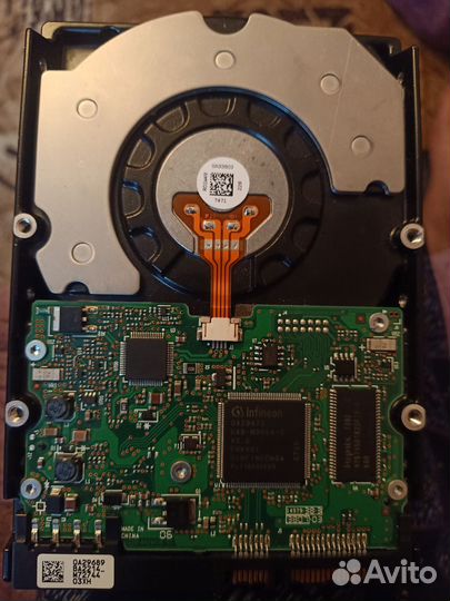 Жесткий диск hitachi Deskstar 1tb HDS721010KLA330
