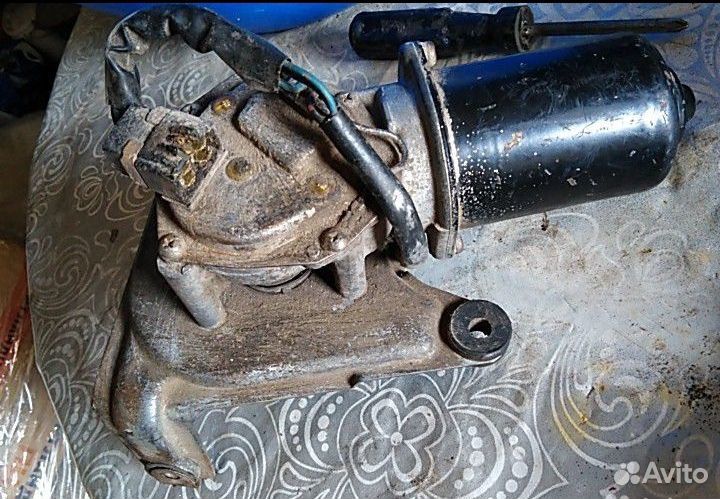 Моторчик дворников mitsubishi space wagon 1992