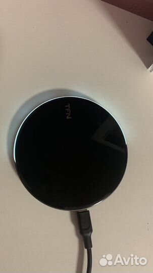 Беспроводное зарядное устройство TFN