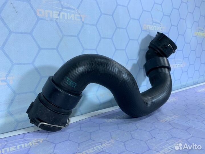 Патрубок системы охлаждения Opel Astra J A14NET