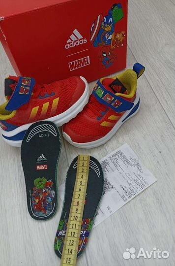 Детские кроссовки Adidas Marvel