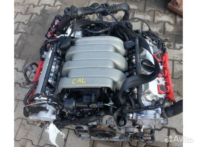 Двигатель Audi A4 CAL 2010