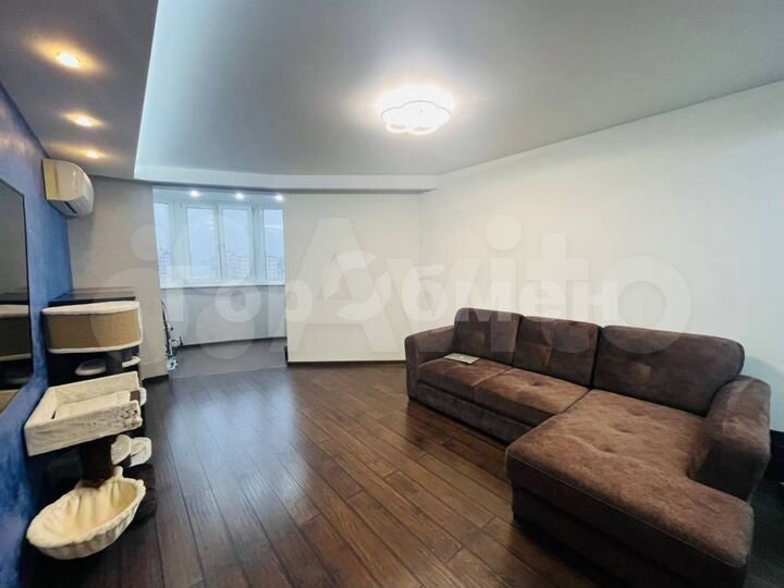 1-к. квартира, 52 м², 19/26 эт.