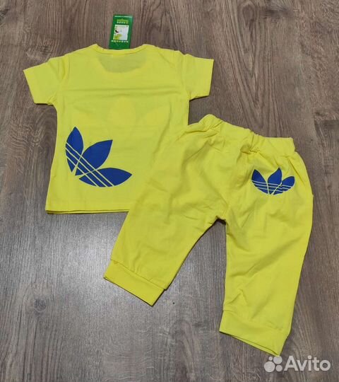 Костюм, новые 80,90,100