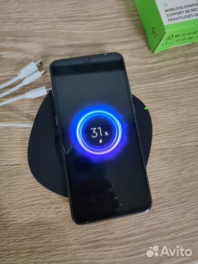 Belkin беспроводное зарядное устройство новое