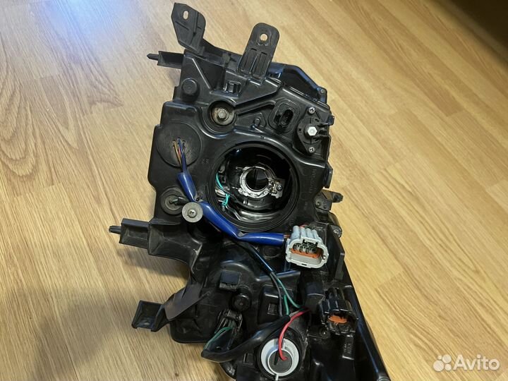 Оригинальная фарa правая R Инфинити Qx70 FX35 FX37