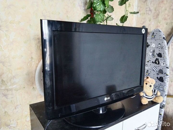 Телевизор ЖК бу
