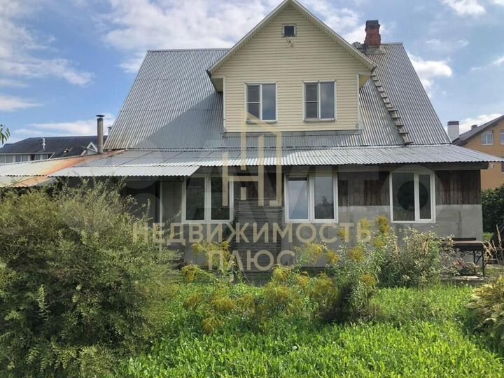 Дом 158,8 м² на участке 15 сот.