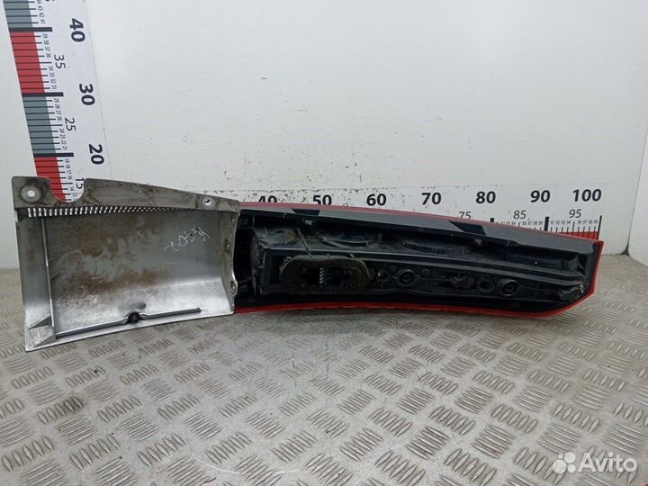 Фонарь задний левый для Opel Meriva A 93184712