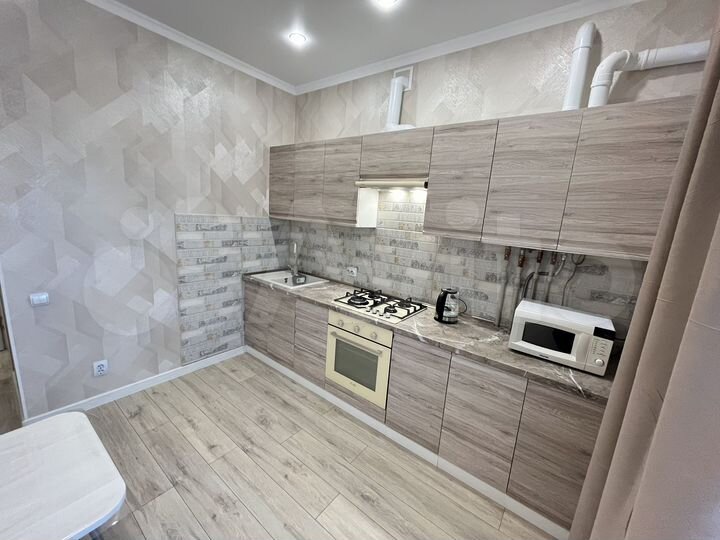 1-к. квартира, 51 м², 2/4 эт.