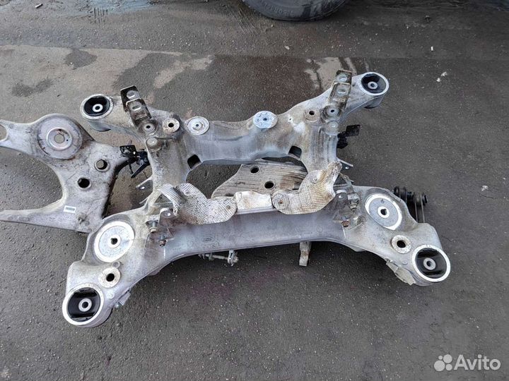 Подрамник задний Range Rover Vogue 4 L405