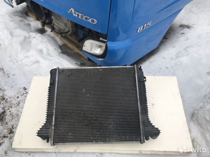 Радиатор А 973 500 08 03 Mercedes Atego Мерседес