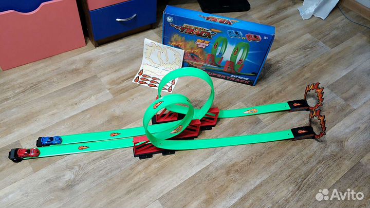 Гоночная трасса с 1 машинкой