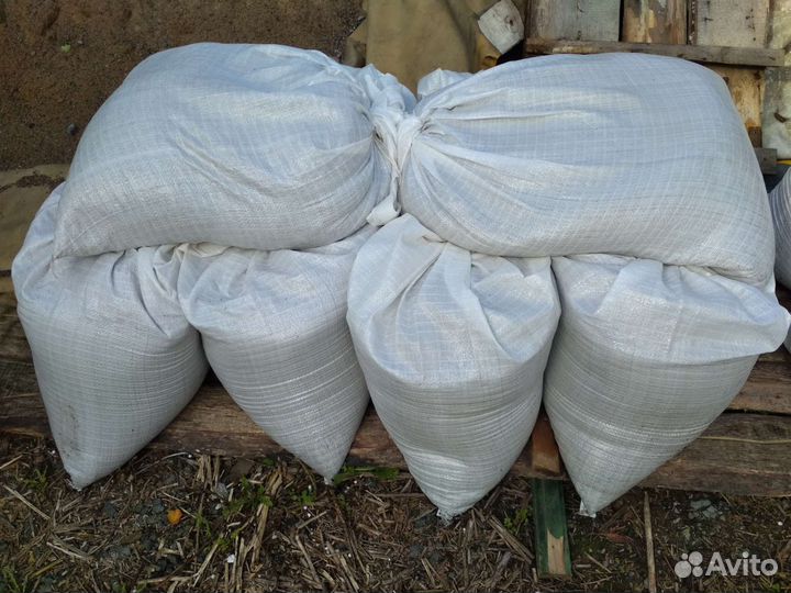 Земля,торф,навоз,песок,мульча,бой кирпича