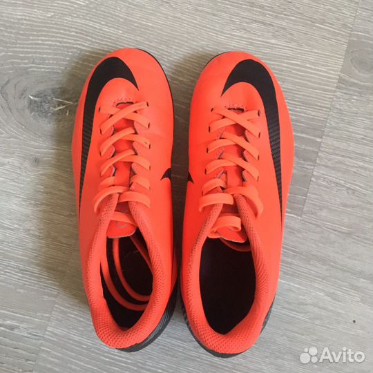 Футбольные бутсы кеды кроссовки Nike 33 ст.20,5см