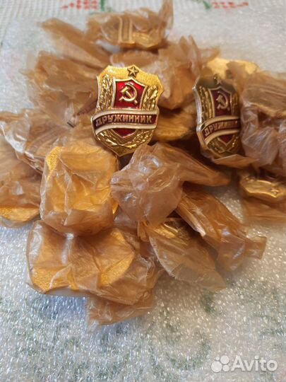 Значки СССР дружинник, пионеры и октябрята