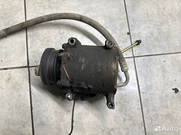 Компрессор кондиционера Mitsubishi Lancer 9