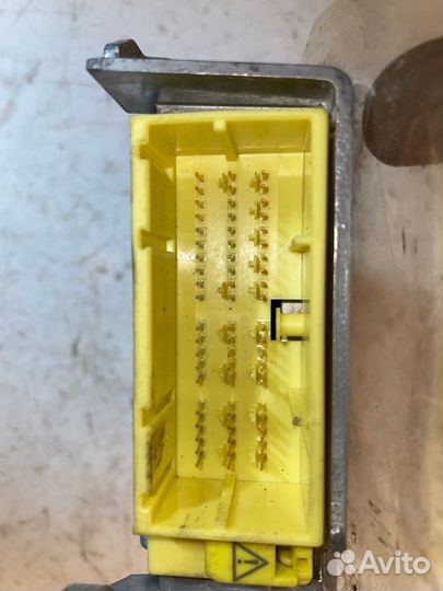 Блок управления air bag Toyota Corolla седан