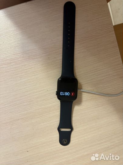 Часы apple watch se 44 mm