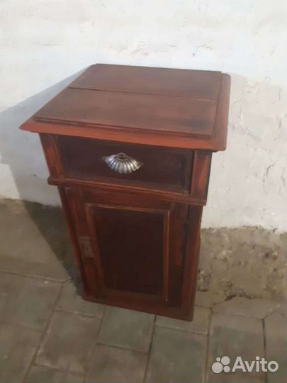 Антикварная мебель