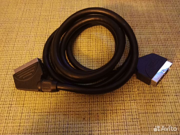 Кабели DVI и scart