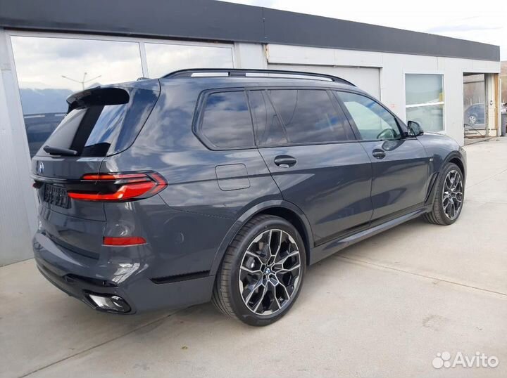 BMW X7 3.0 AT, 2024, 50 км