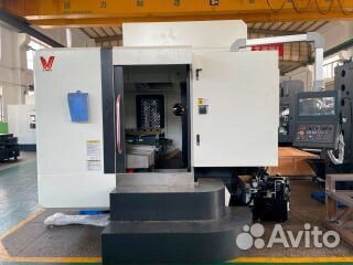 Прецизионный 5-осевой обрабатывающий центр с чпу