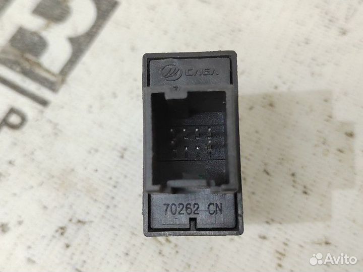 Кнопка стеклоподъемника задняя правая Lifan Solano