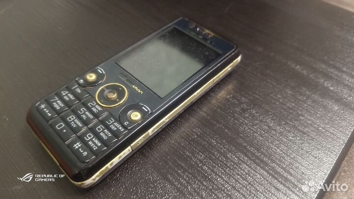 Sony Ericsson W660i