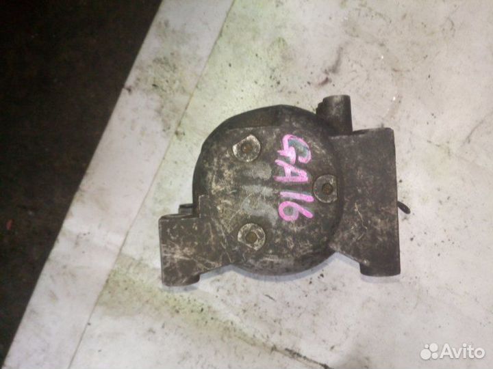 Компрессор кондиционера Nissan Awenir W10 GA16