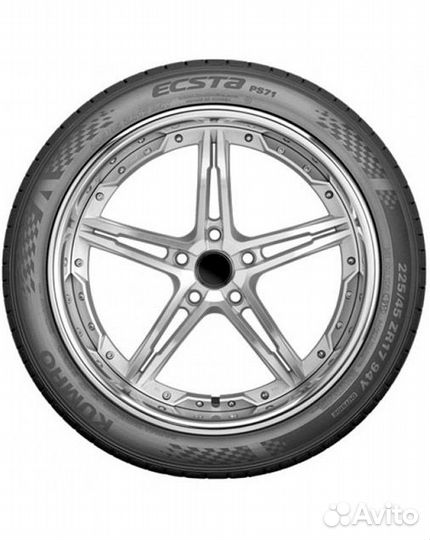 Kumho Ecsta PS71 215/55 R17 94W