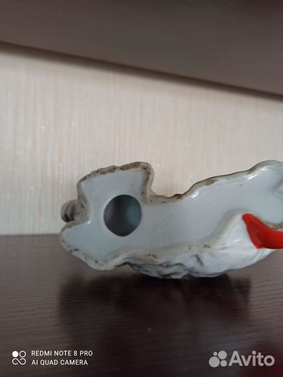 Статуэтка фарфоровая